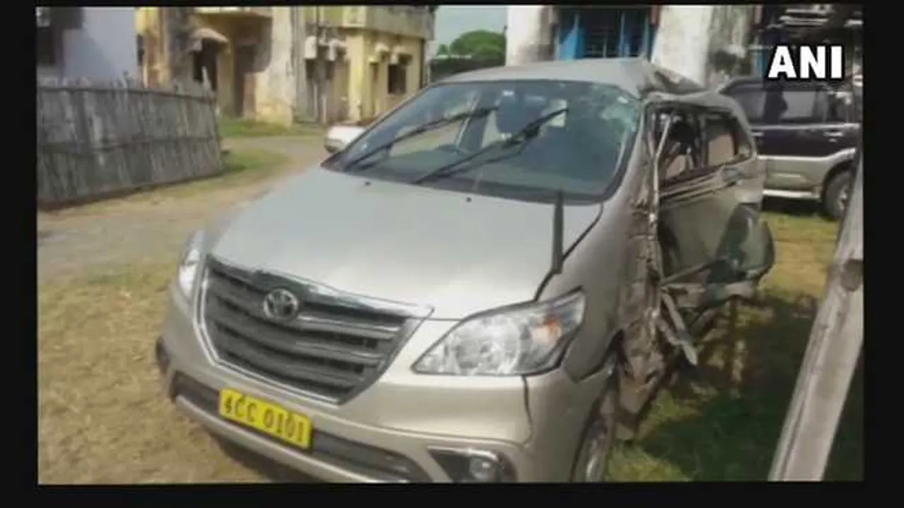 Myanmar Consul General dies in road mishap in Jharkhand, Wife Injured