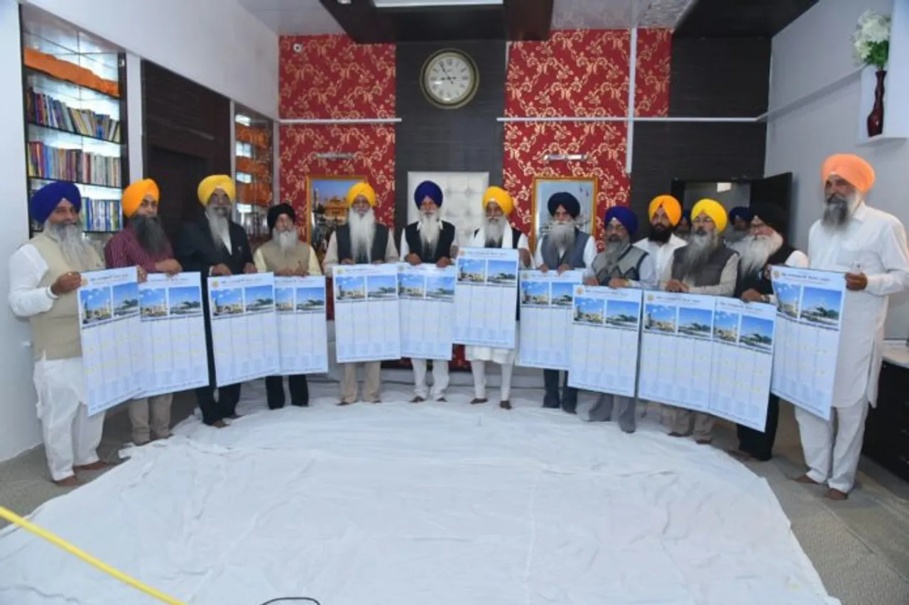 Akal Takht jathedar releases Nanakshahi calendar 2018-19