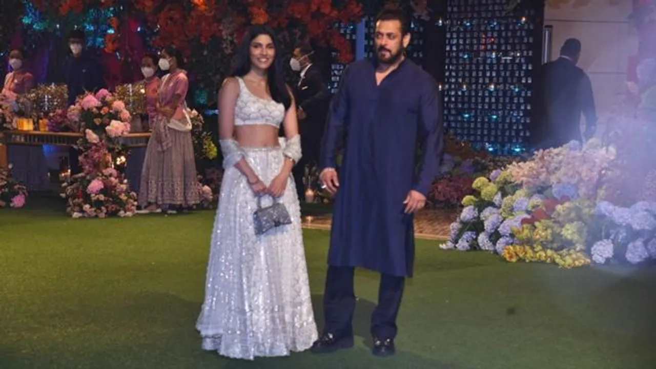 Salman Khan looks dashing with neice Alizeh Agnihotri at Anant Ambani's engagement