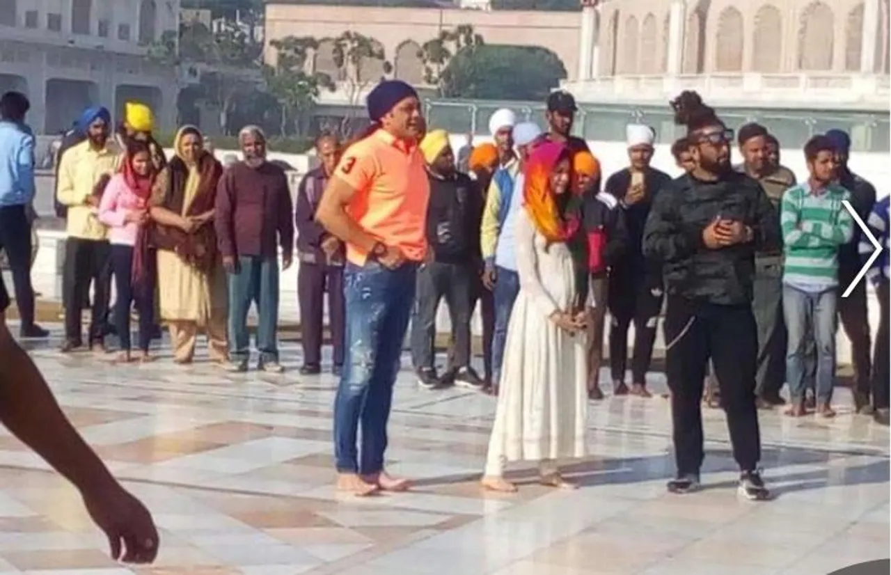 BOBBY DEOL PAYS OBEISANCE AT GOLDEN TEMPLE BEFORE SHOOTING FOR 'YAMLA PAGLA DEEWANA 3'