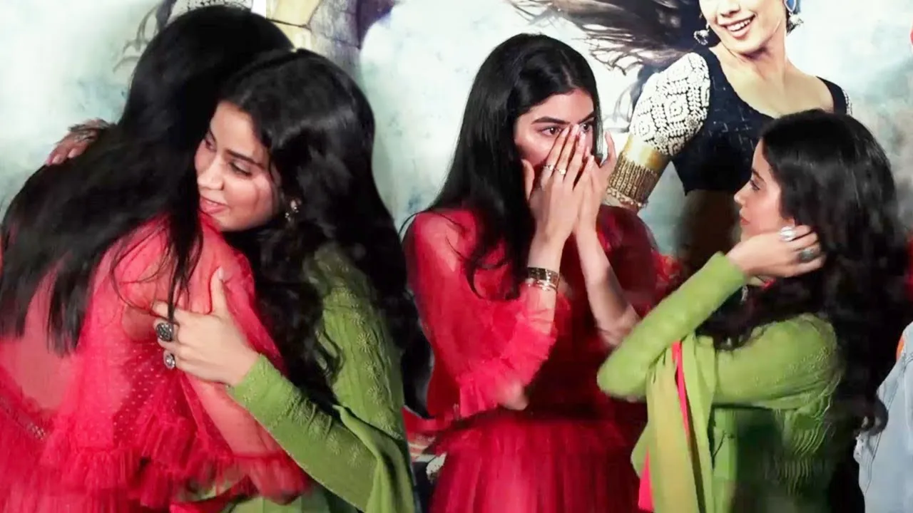 Khushi Kapoor Broke Down At The Trailer Launch Of Sister Jhanvi Kapoor's 'Dhadak'