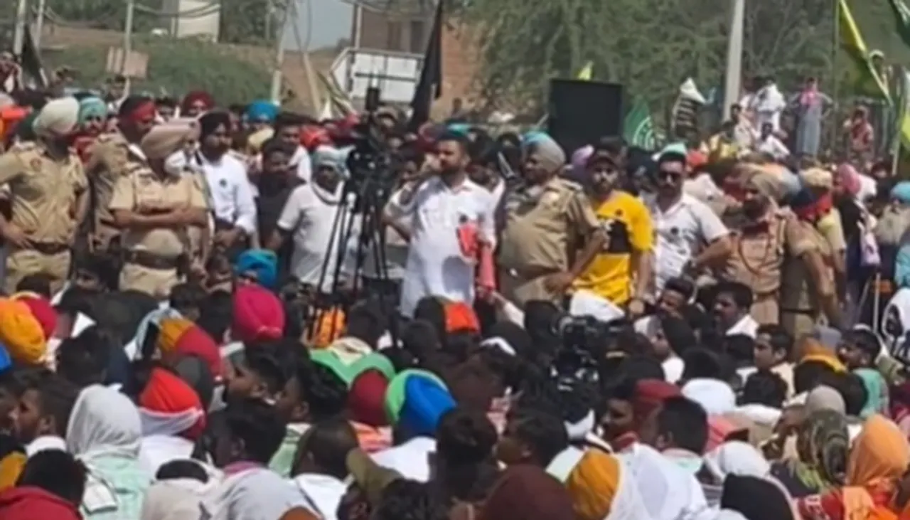 Amrit Maan Shares Live Video From Farmers’ Protest In Punjab