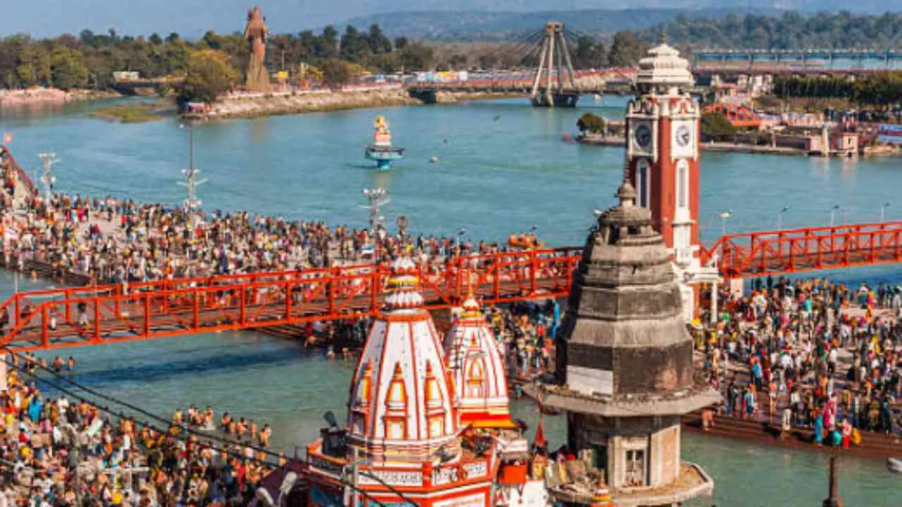 महाकुंभ से पहले होगा मंदिरों का विकास, योगी सरकार ने बनाई मंदिरों के सौंदर्यीकरण की योजना