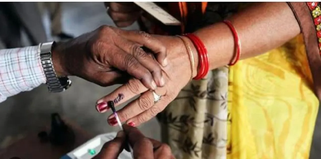 ELCTION SYMBOLE FEMALE VOTER PIC