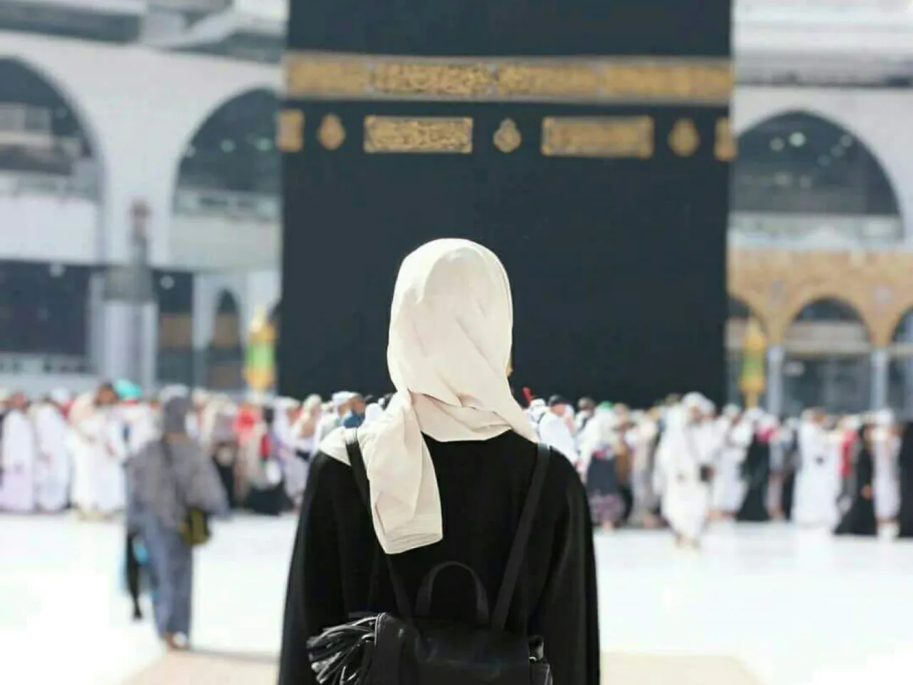 women going to hajj without mehram