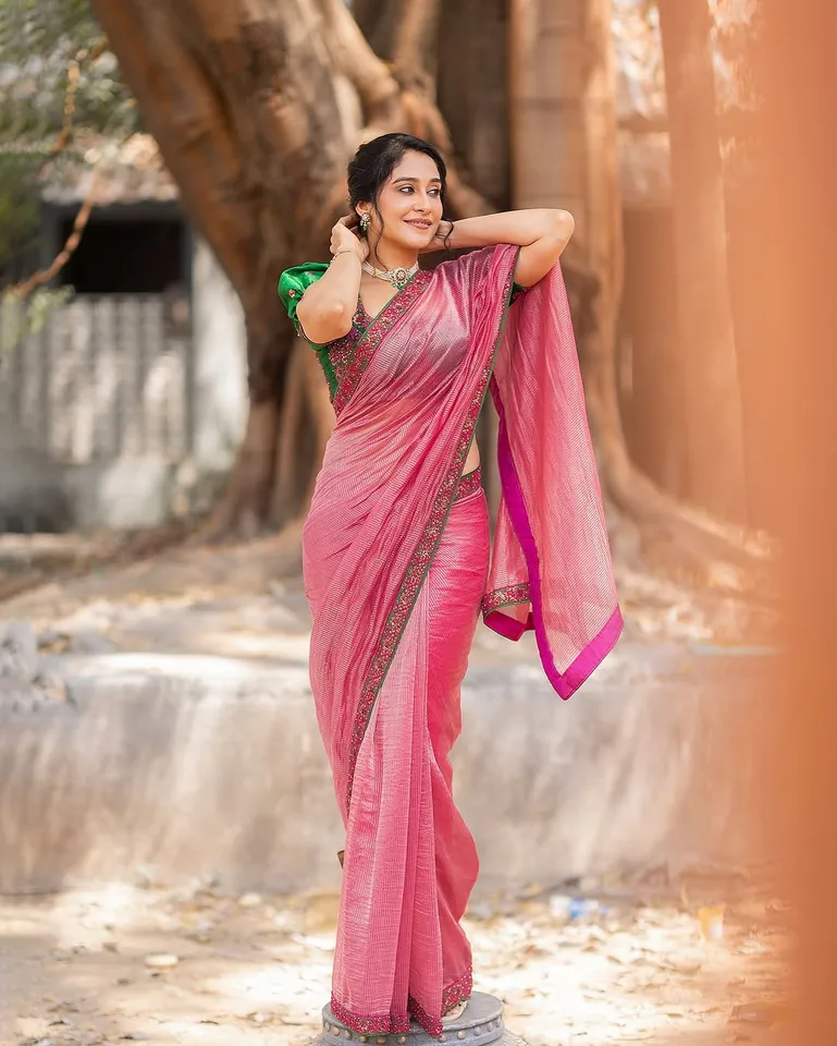 Regina Cassandra photos