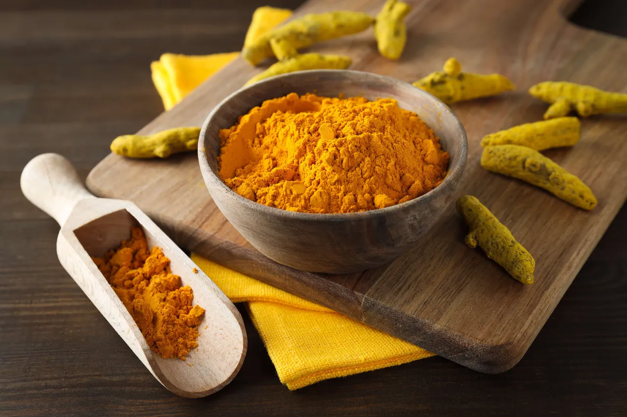 Alum-turmeric 