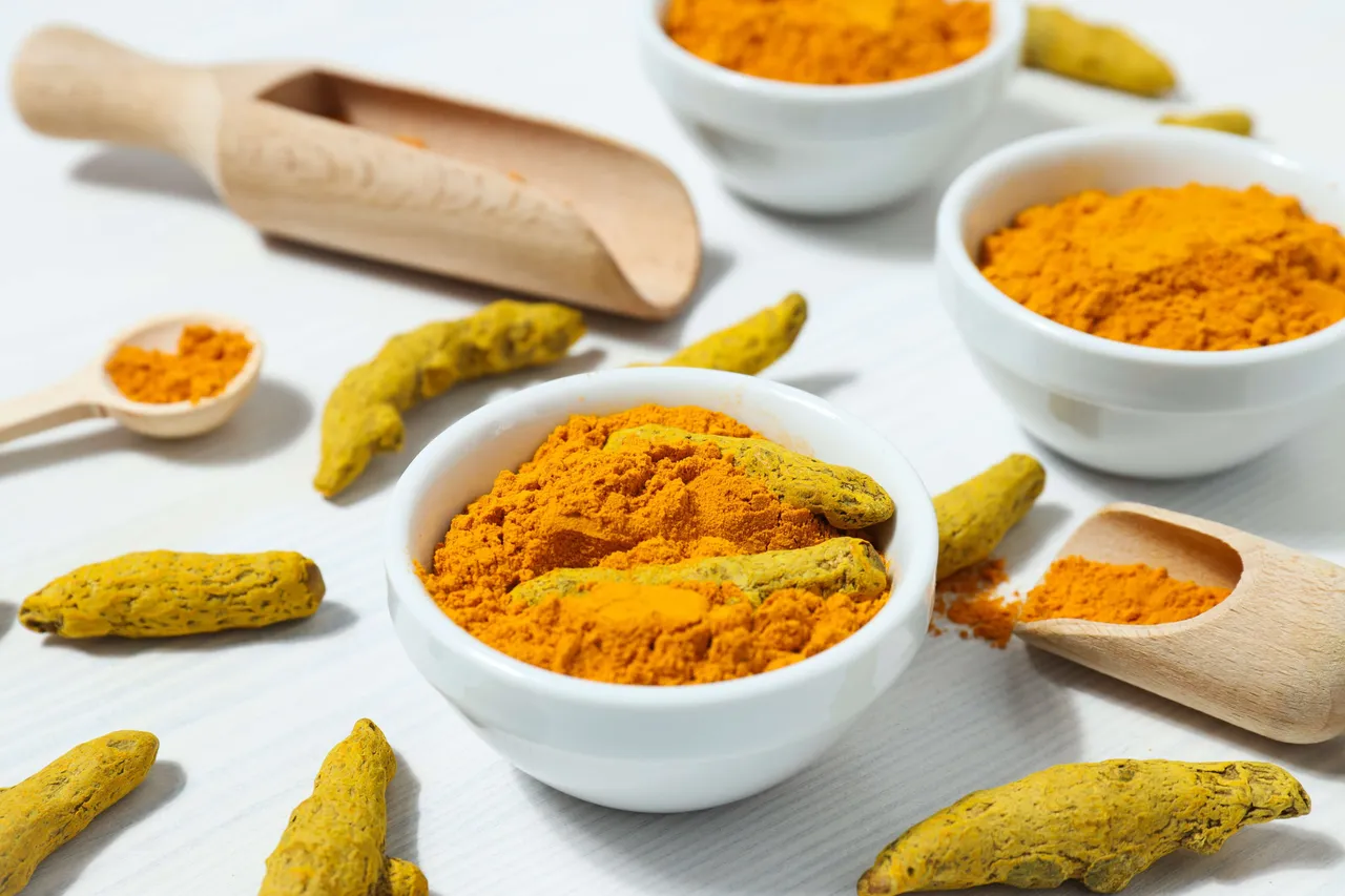 Alum-turmeric 