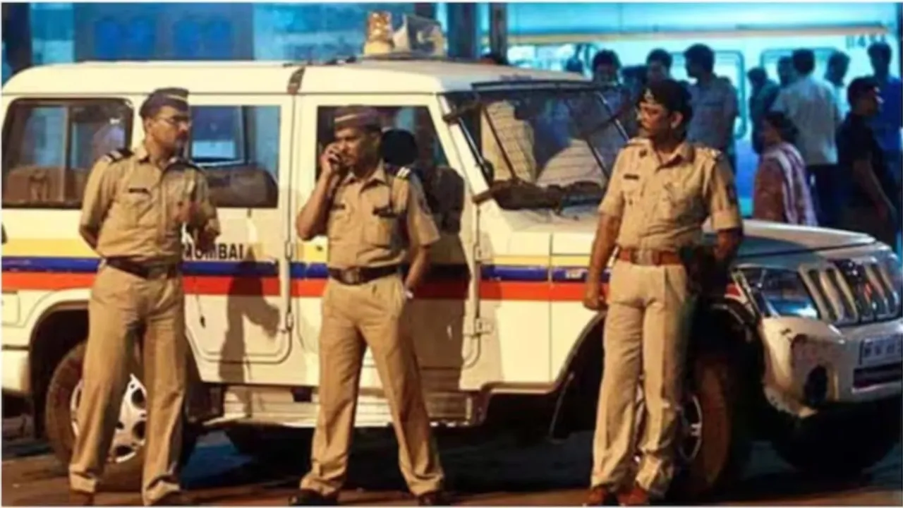 Uttar pradesh ordnance factory worker lured by Pakistan agent on Facebook, leaks secrets to ISI