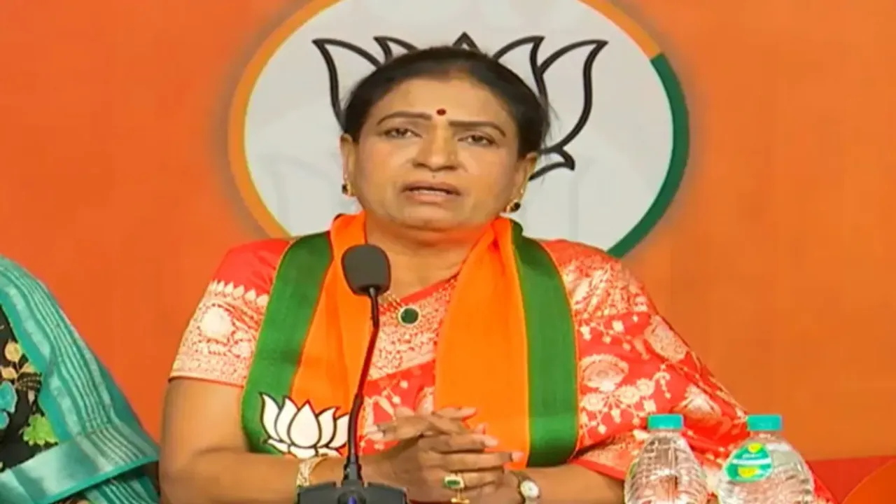 DK Aruna: బీఆర్‌ఎస్‌, కాంగ్రెస్‌, ఎంఐఎం పార్టీలు తోడు దొంగలు.. డీకే అరుణ కీలక వ్యాఖ్యలు