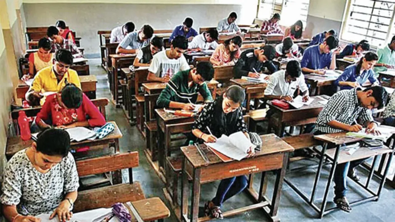 AP Tenth Exams 2023: ఏపీ టెన్త్ విద్యార్థులకు అలర్ట్.. ఎగ్జామ్స్ పై జగన్ సర్కార్ కీలక నిర్ణయం!