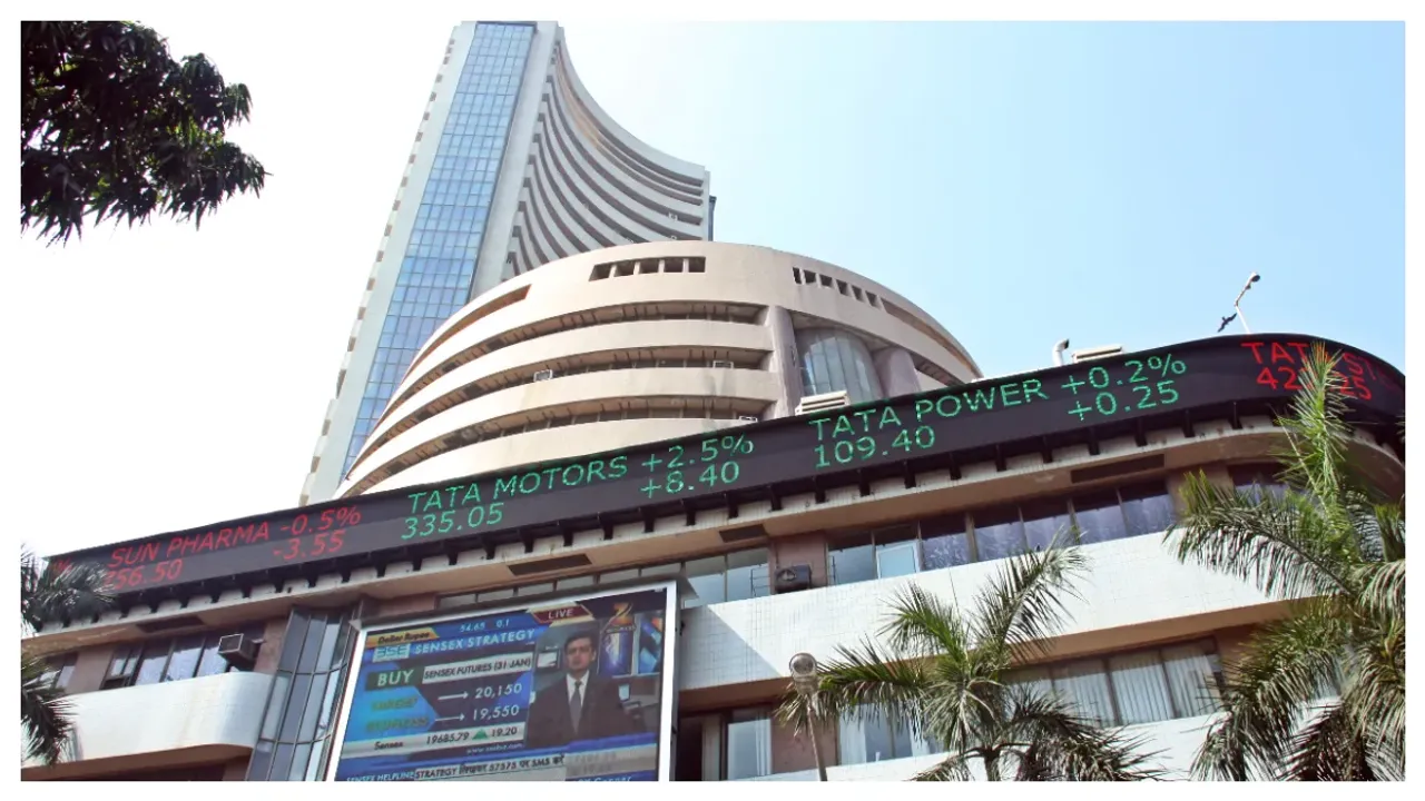 Stock Market Today : డౌన్ ట్రెండ్ తో మొదలైన స్టాక్ మార్కెట్లు