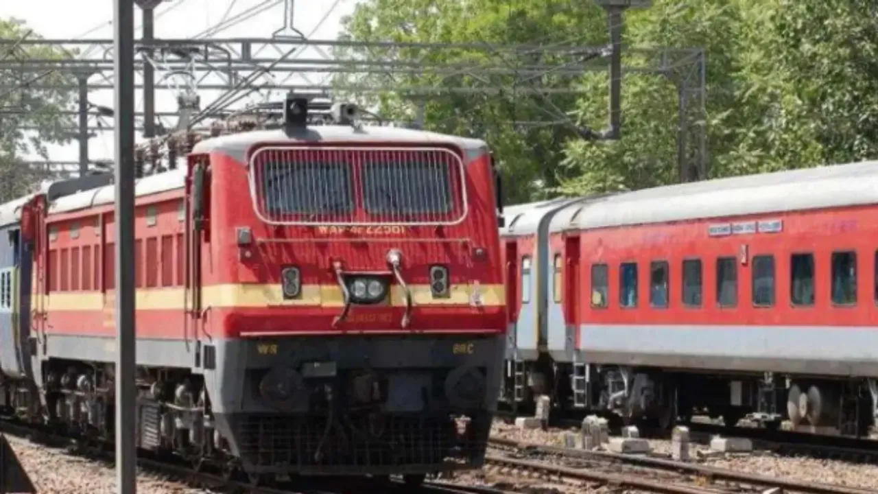 Trains Cancelled: రైల్వే ప్రయాణికులకు అలర్ట్‌..జులై 29 నుంచి 31 వరకు 62 రైళ్లు రద్దు..!