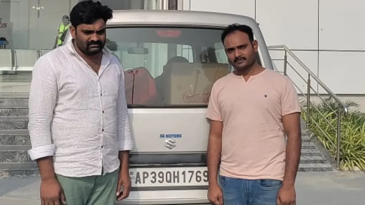 AP Police: గంజాయి స్మగ్లింగ్ చేస్తూ పట్టుబడ్డ ఆంధ్రా పోలీసులు