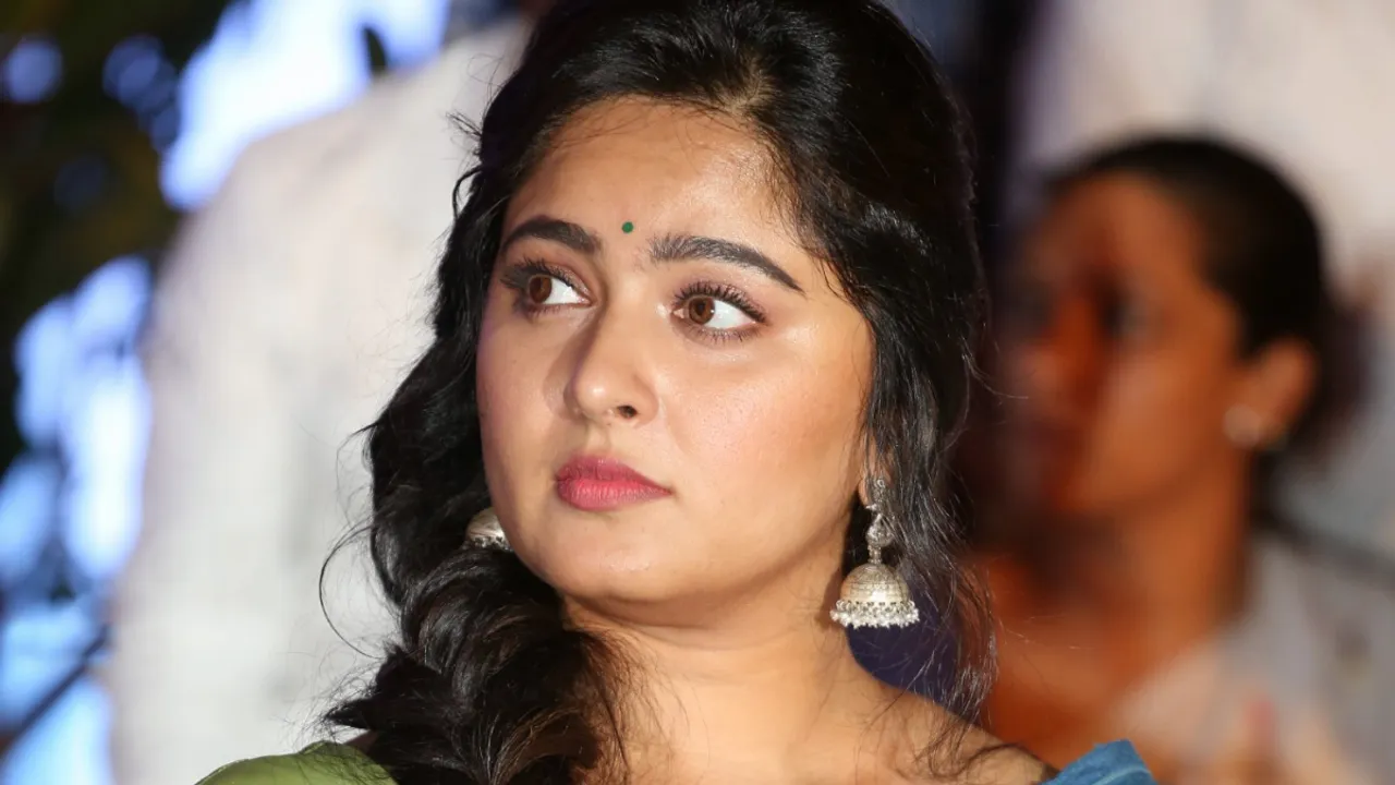 Anushka Shetty : అయ్యో పాపం జేజమ్మ.. అనుష్క అతిగా నవ్వితే అంతేనట!