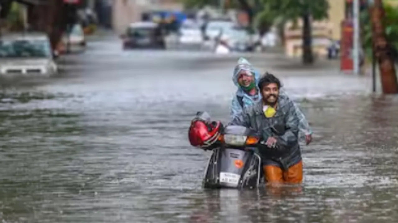 Mumbai Rains: ముంబై నగరాన్ని ముంచెత్తిన వాన