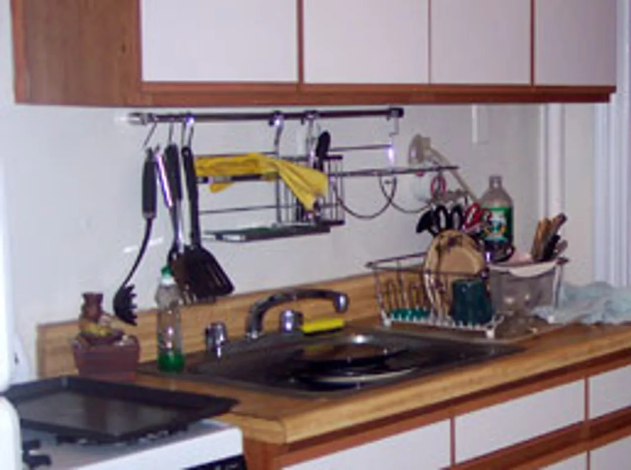 easy makeover for your kitchen cabinets