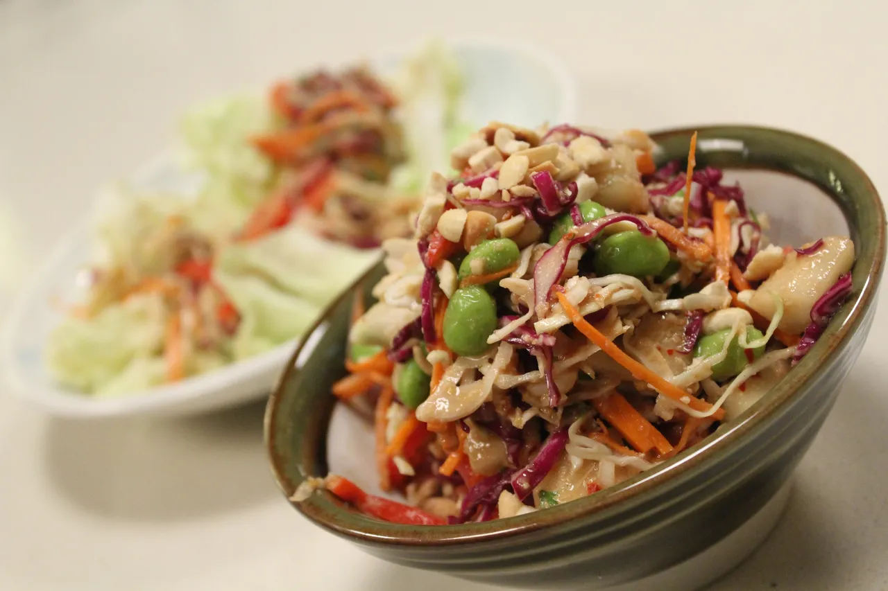 Thai Crunchy Salad with Peanut dressing - YT