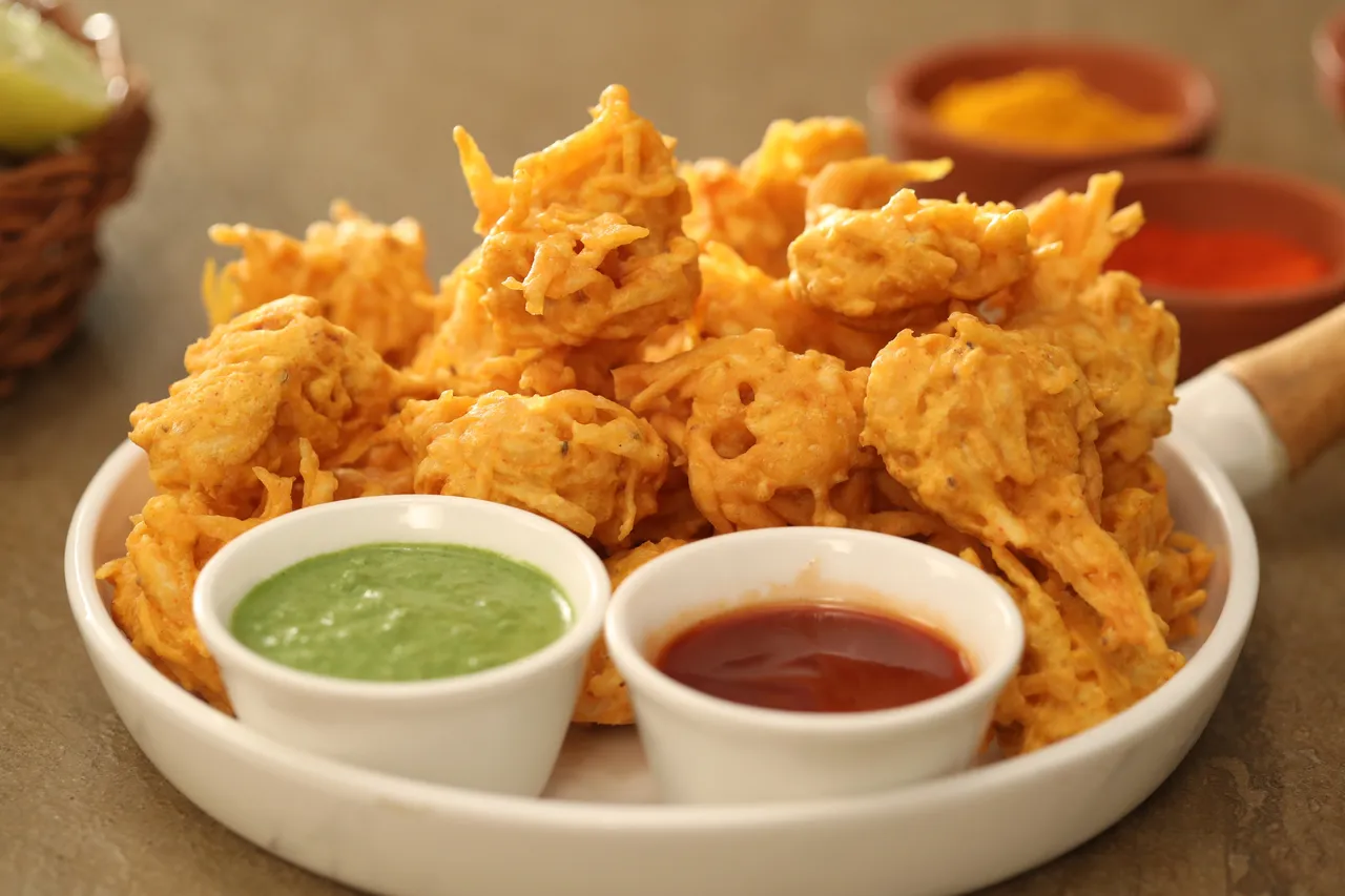 Lachcha Aloo Pakoda 