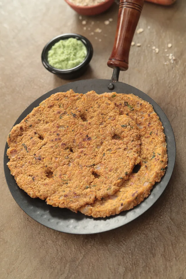 Oats Thalipeeth 1 - YT