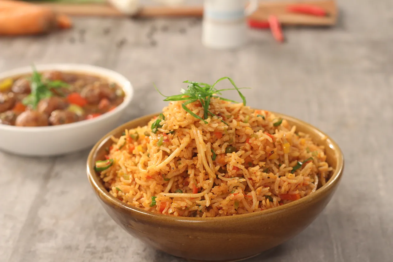 Veg Triple Schezwan Rice - YT.JPG
