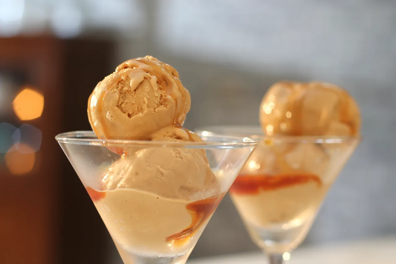 Homemade Caramel Ice Cream