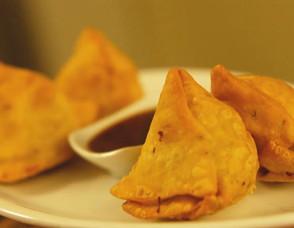 Paneer Moongdal Samosa