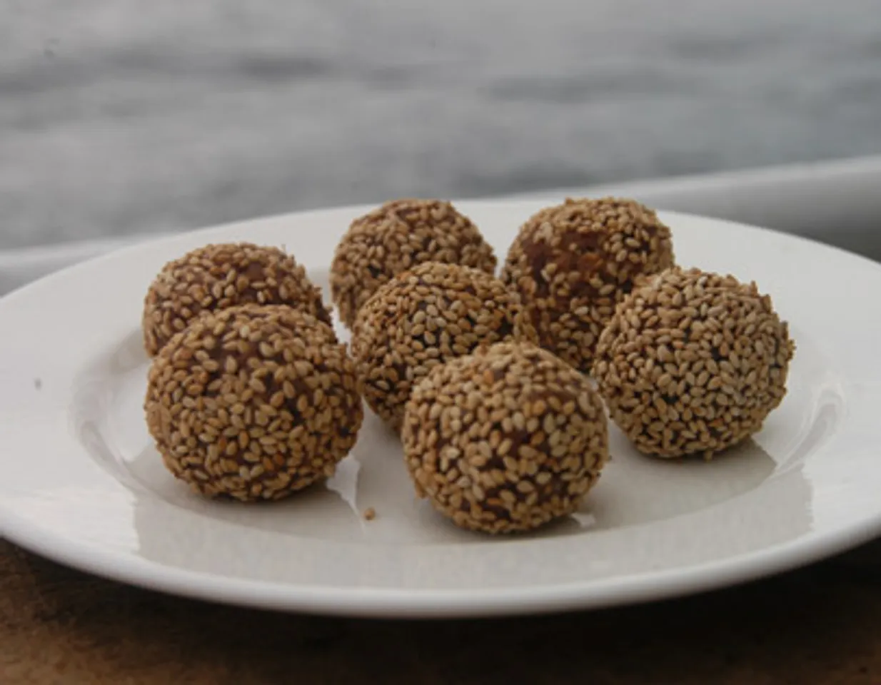 Date And Hazelnut Laddoo