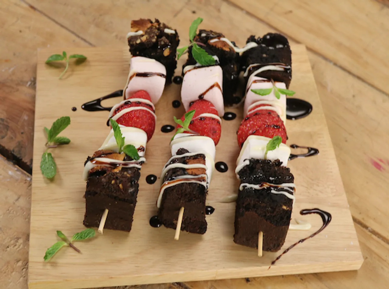 Brownie Strawberry Kabab