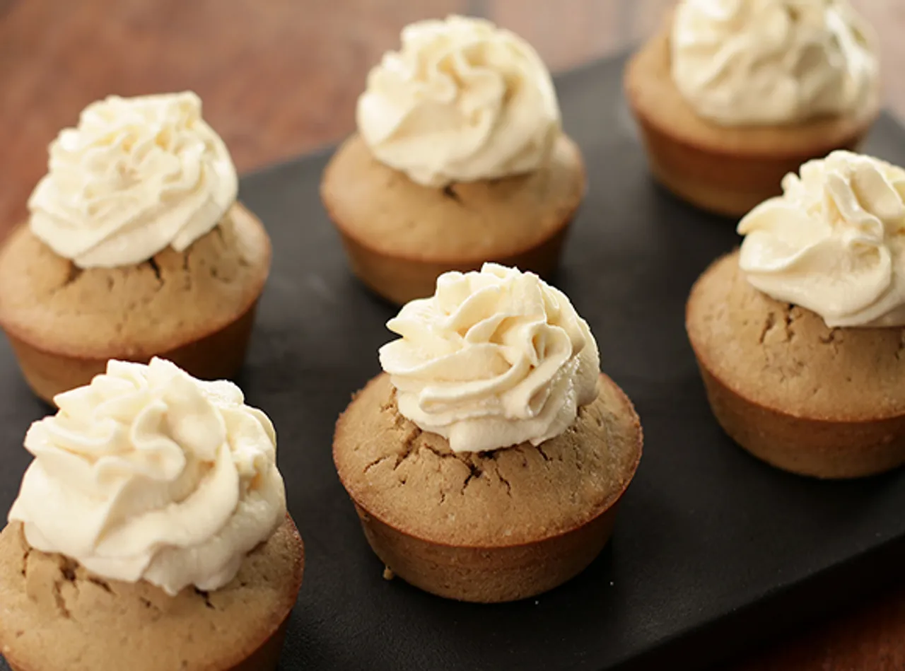 Coffee Cupcakes with Coffee Cream Cheese Frosting 