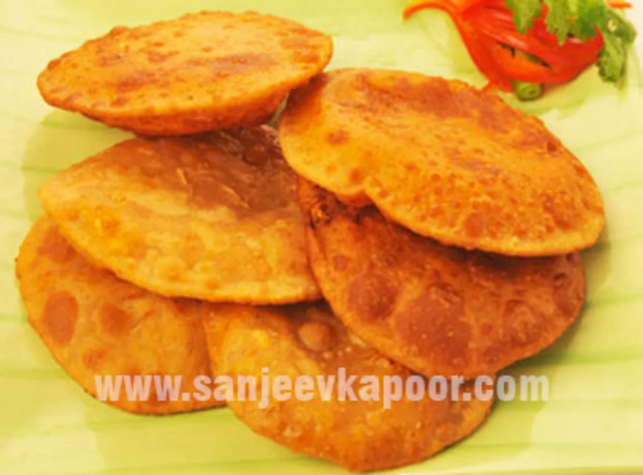 Masala Cheese Puri