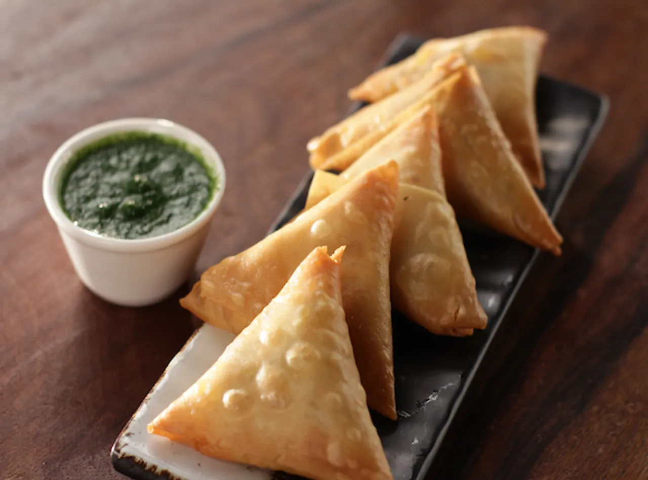 Paneer Tikka Samosa