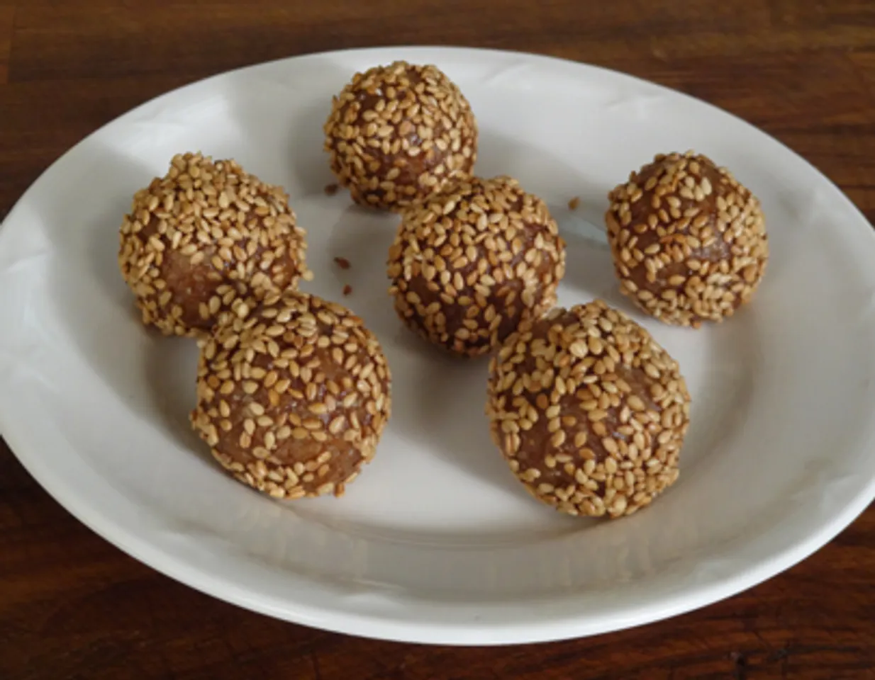 Til and Dry Fruits Laddoo