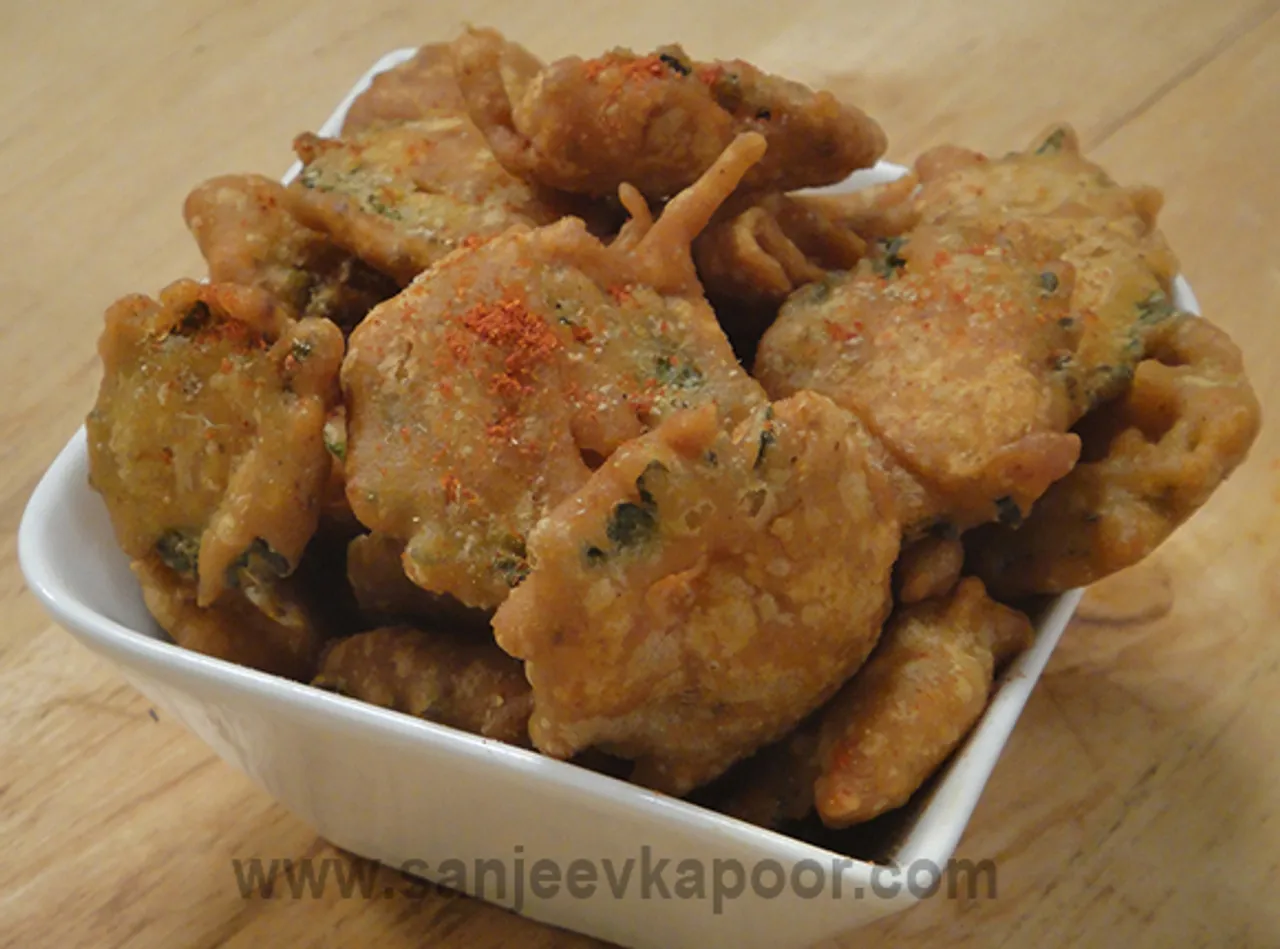 Bitter Gourd Chips (Karele ke Pakode)