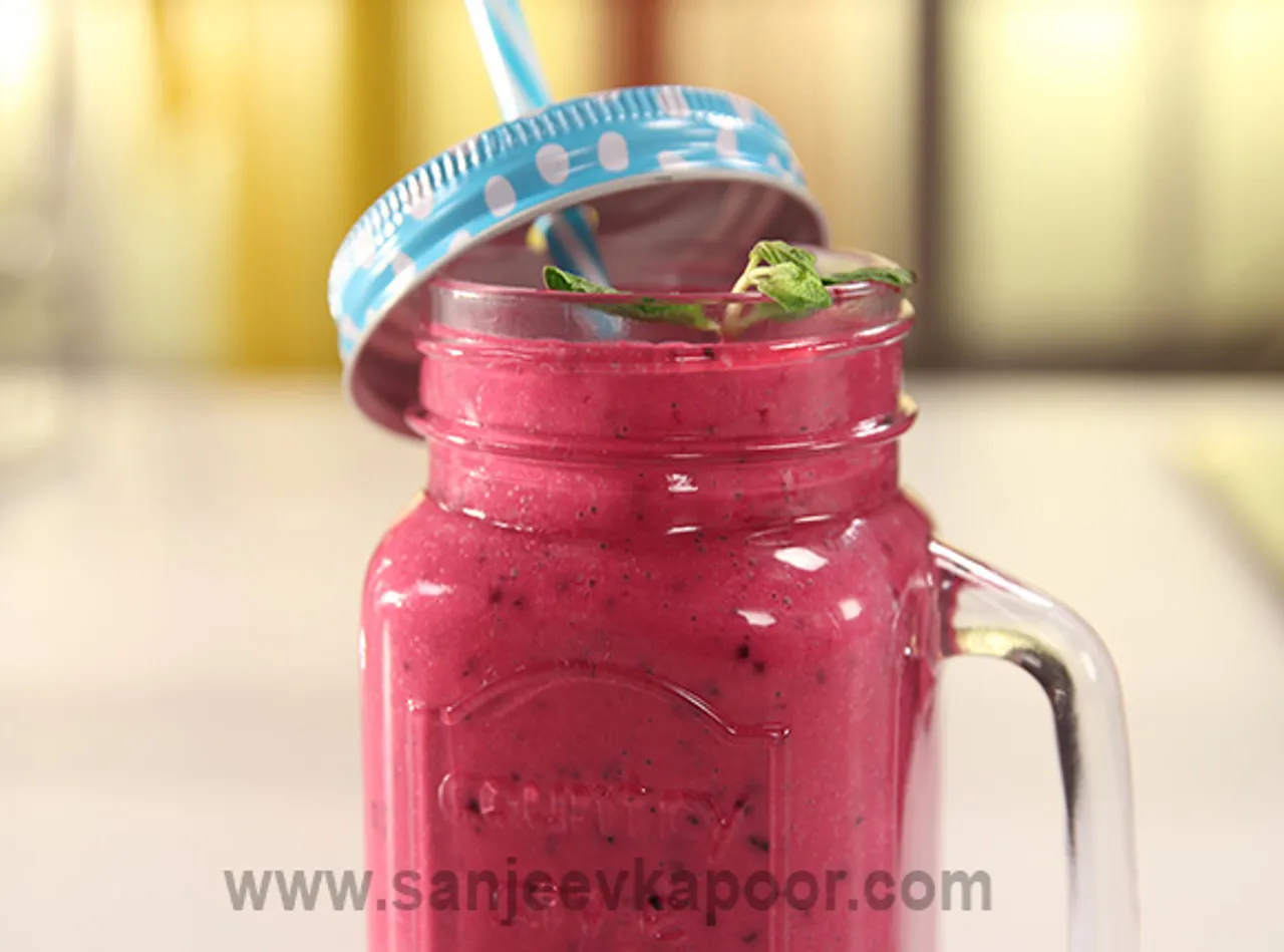 Berry Beet Smoothie