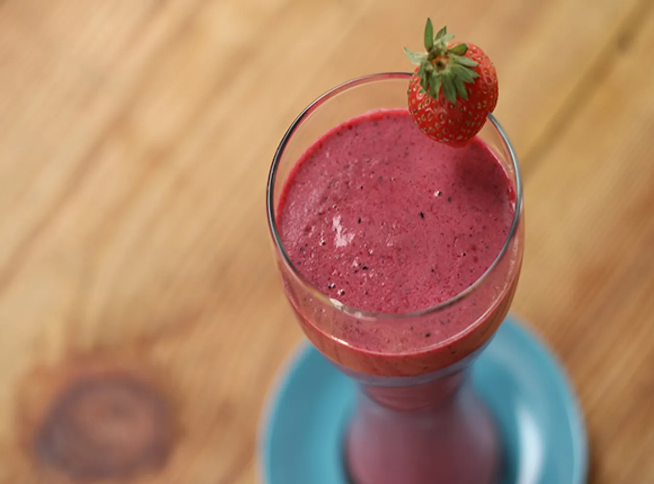 Beet Berry Smoothie - SK Khazana