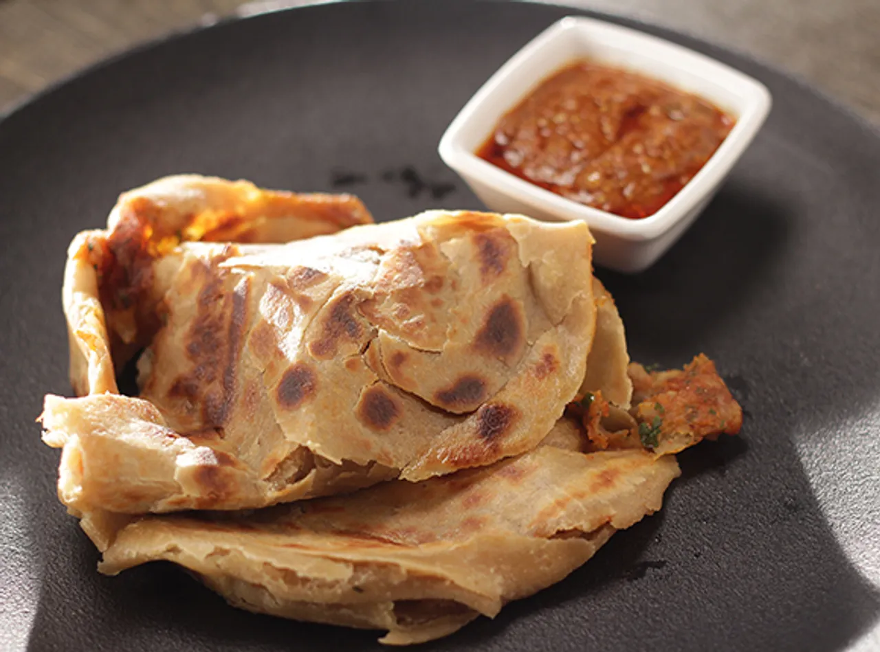 Aloo Chur Chur Parantha - SK Khazana