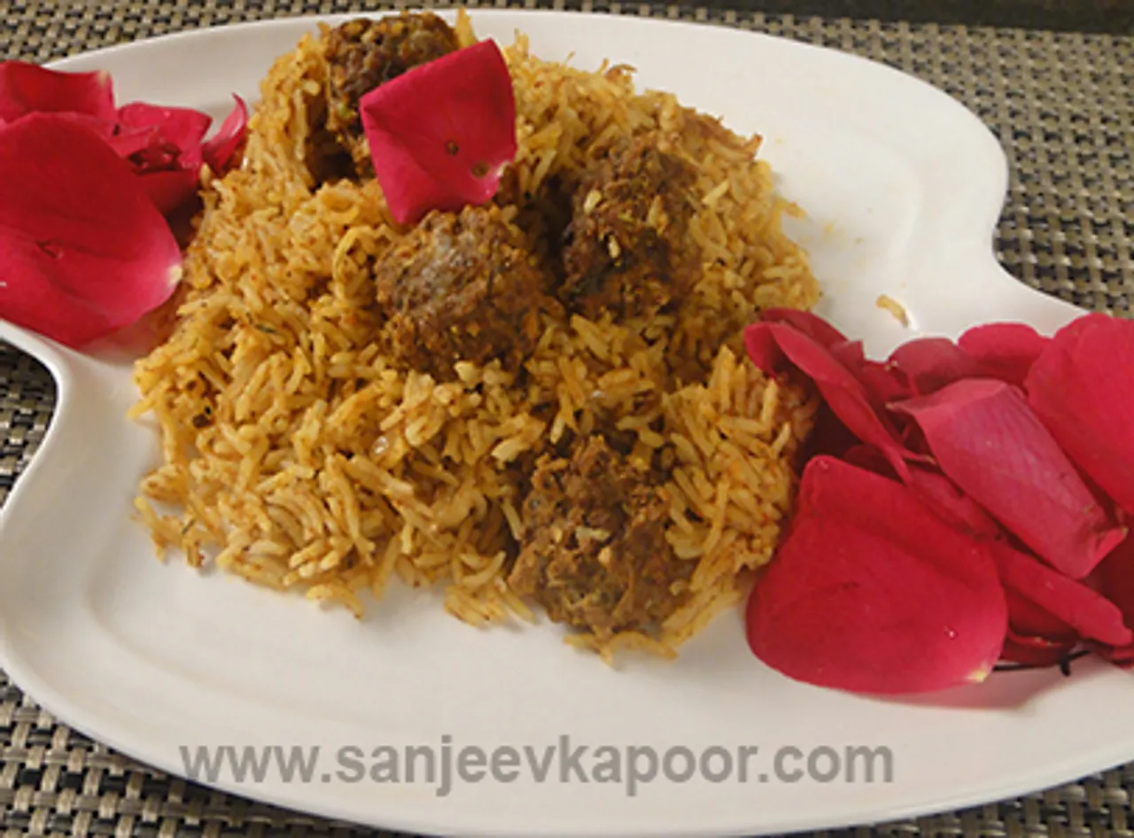 Gulabari Kofta Biryani