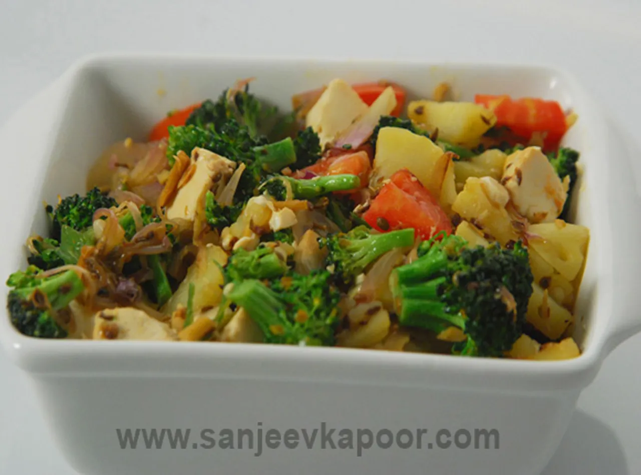 Broccoli, Aloo And Tofu Ki Sabzi