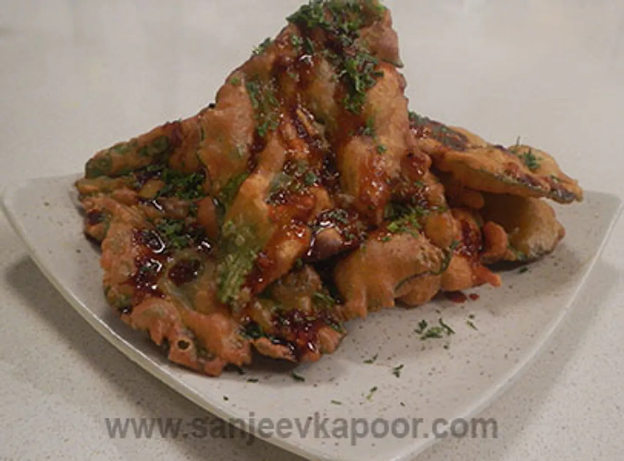 Palak Pakora Chaat in Chinese Style