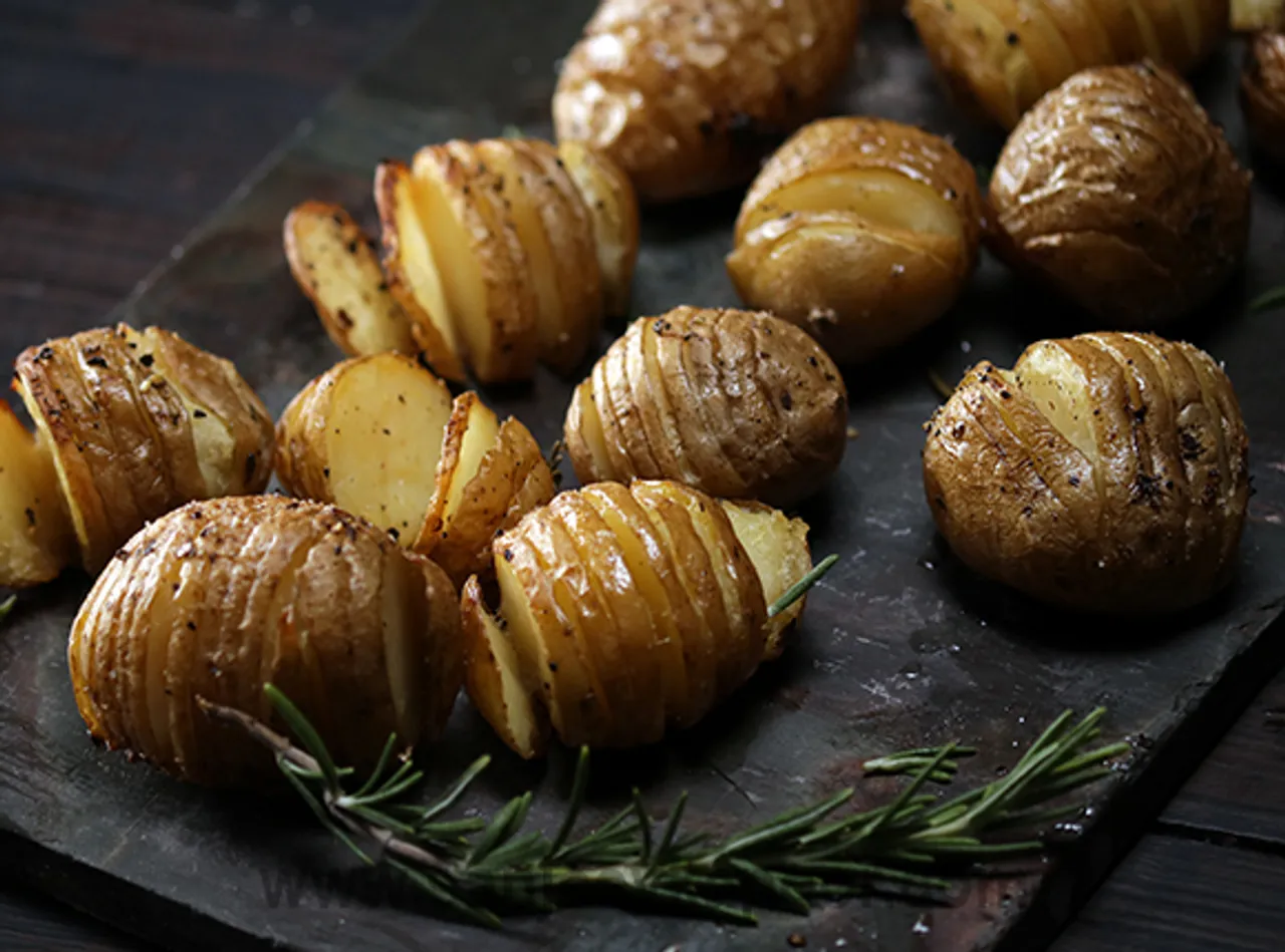 Lemon and Rosemary Potatoes