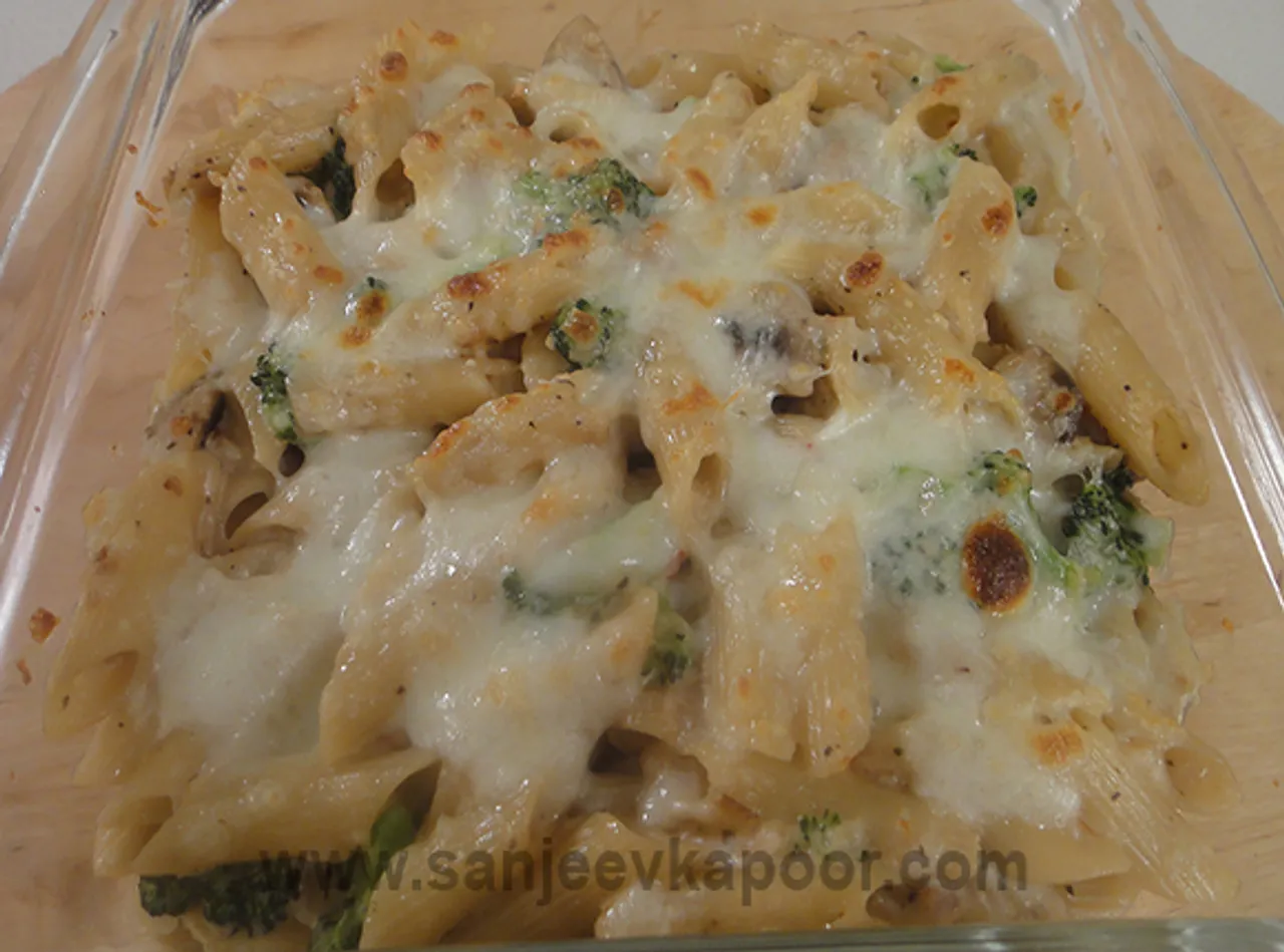 Broccoli Mushroom and Penne Bake