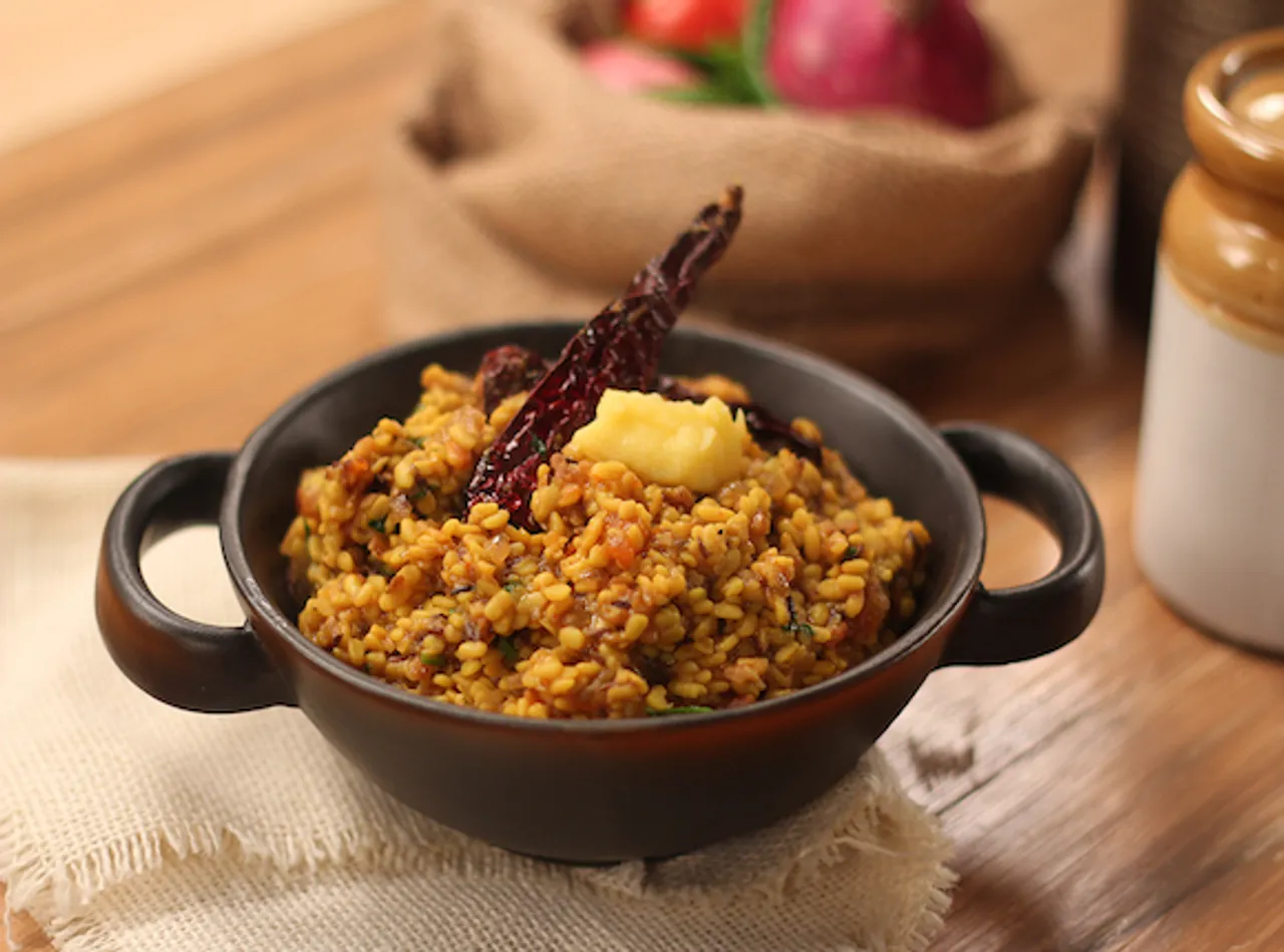 Dhaba Style Urad Dal 