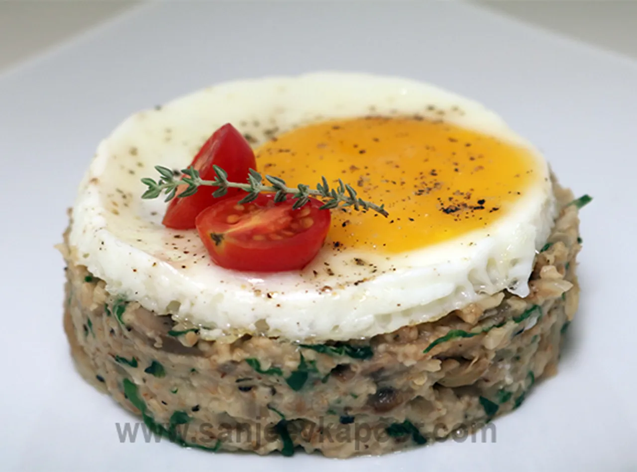 Oatmeal and Mushroom Breakfast Stir Fry