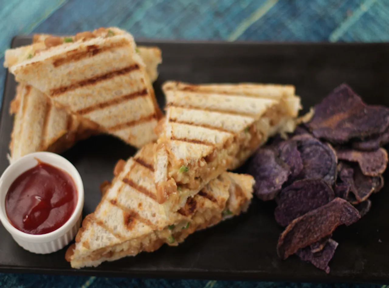 Baked Beans Sandwich