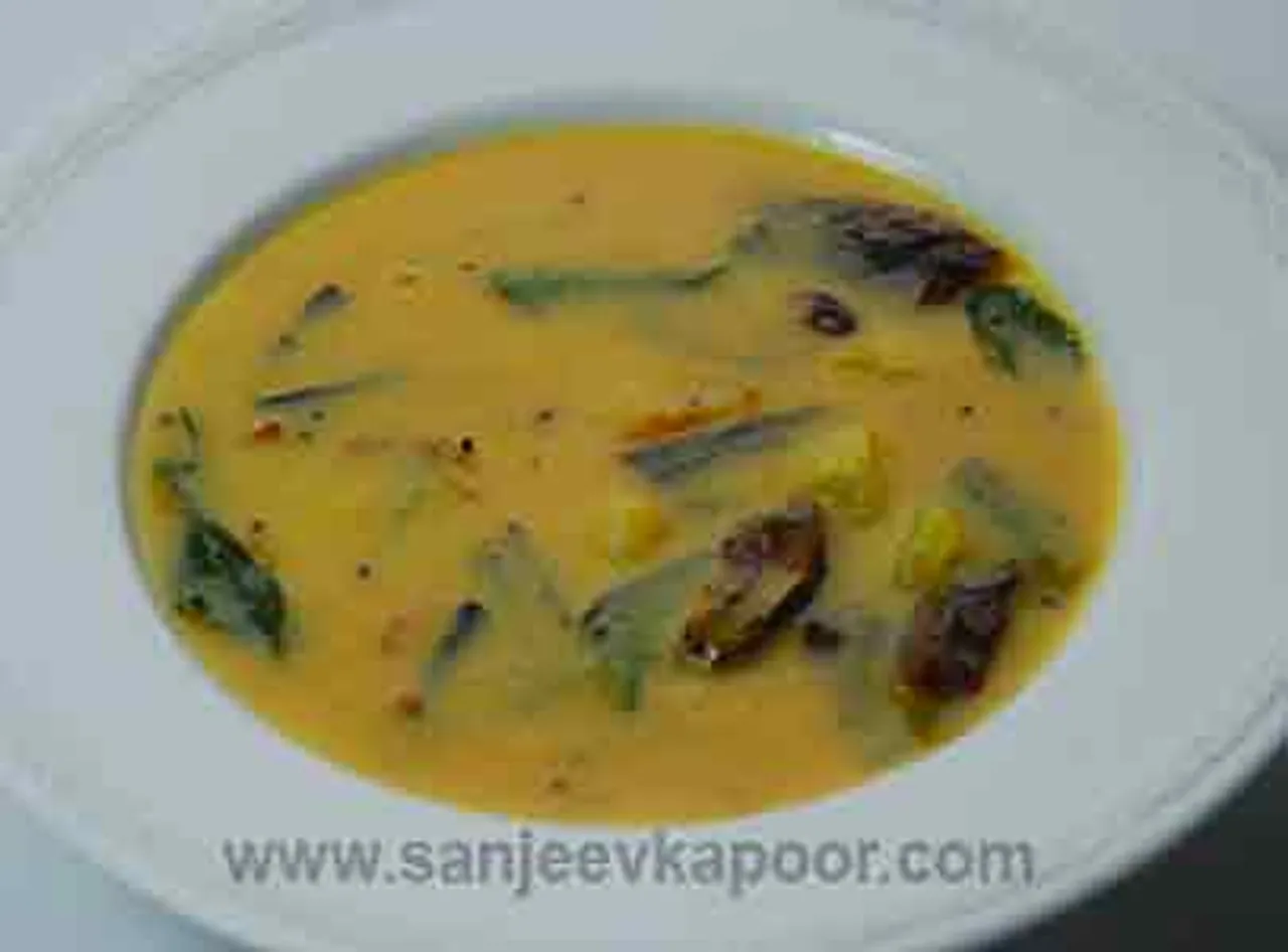 Kachche Aam ki Kadhi