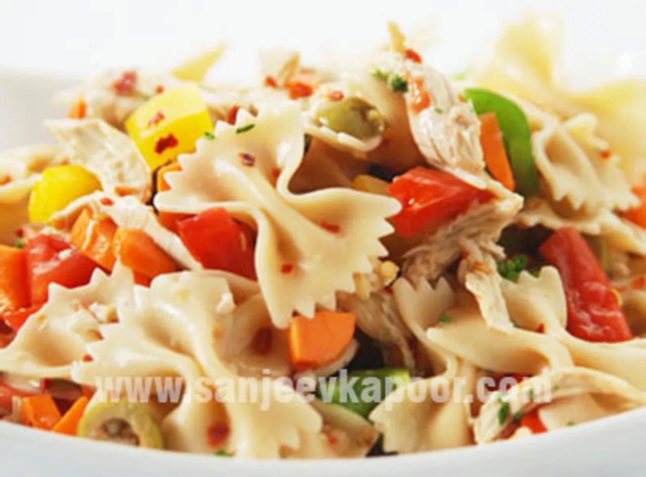 Tropical Chicken And Farfalle Salad