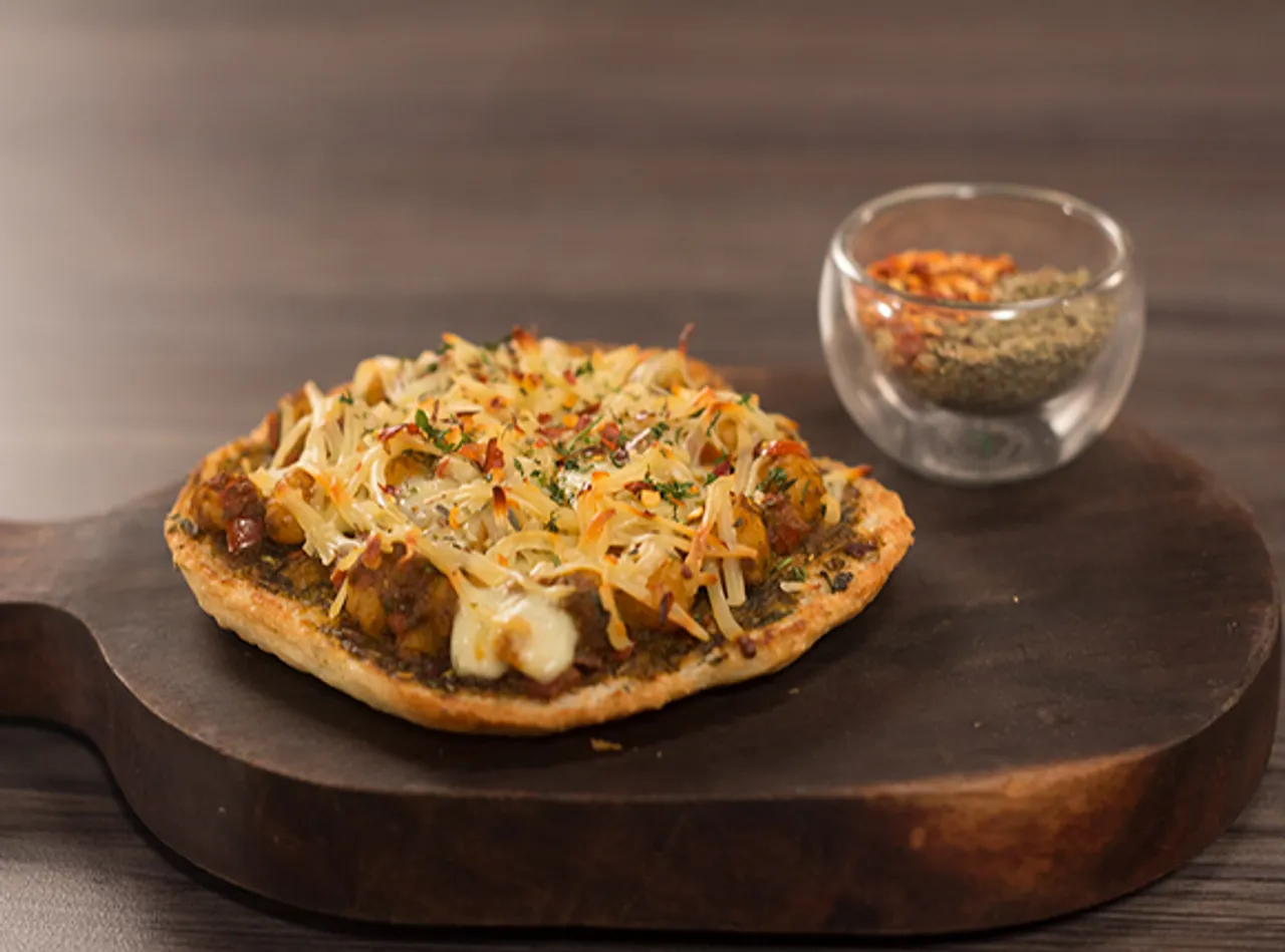 Chole Kulcha Pizza- Sk Khazana