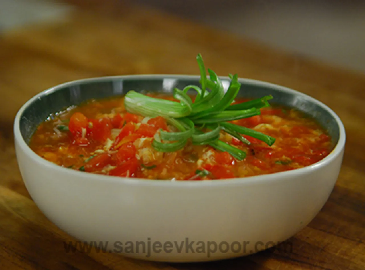 Tomato Egg Drop Noodle Soup