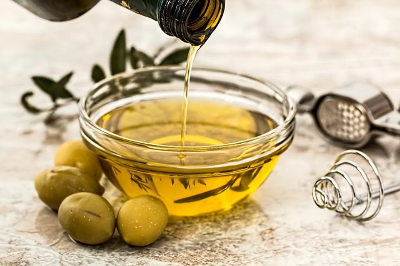 Different Types of Cooking Oils and their Uses 